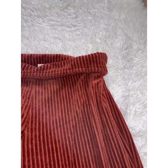 No Boundaries junior sz. 7-9 burnt orange ribbed flare pants. Soft, comf - Picture 4 of 10